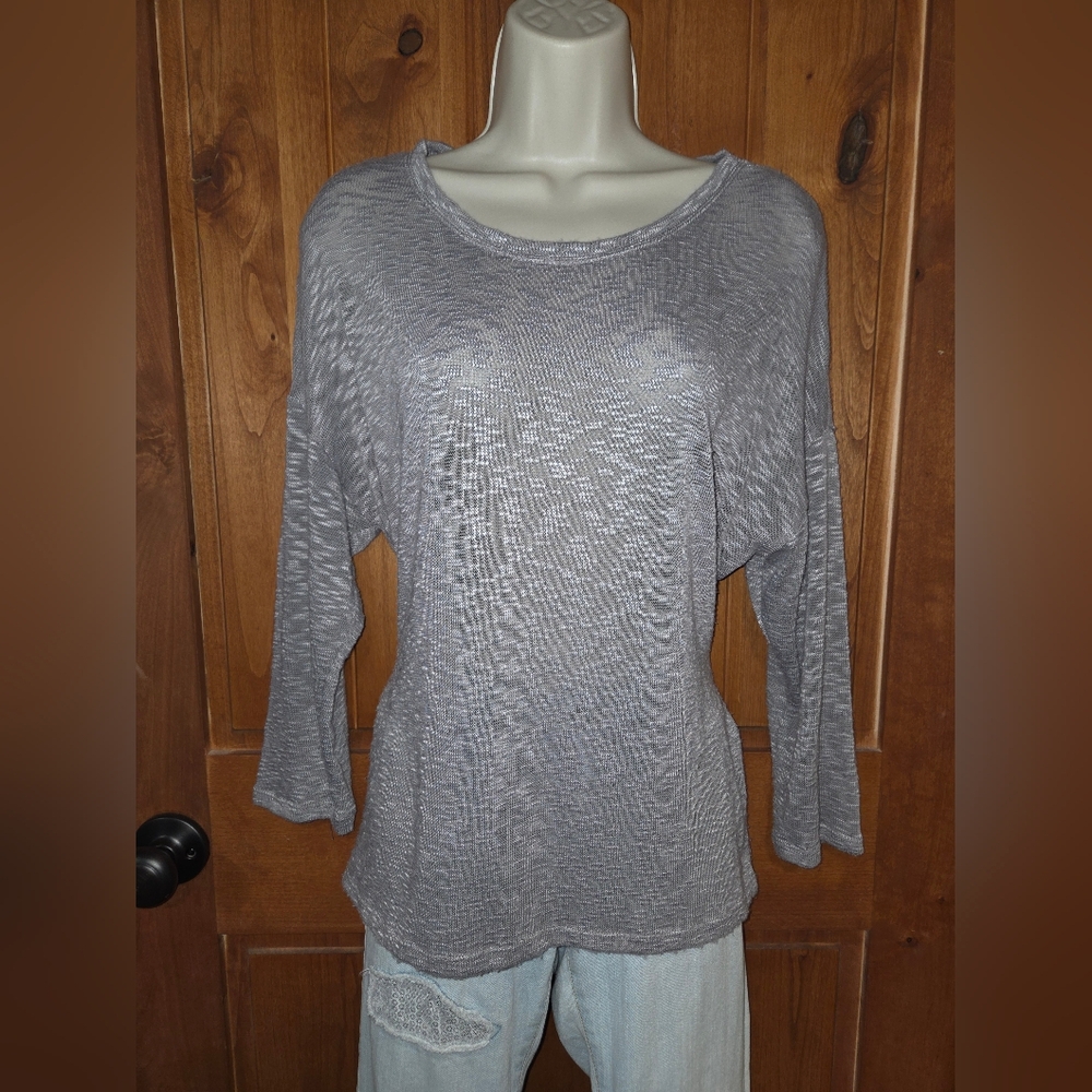 Heather Gray Lightweight 3/4 Sleeve‎ Top